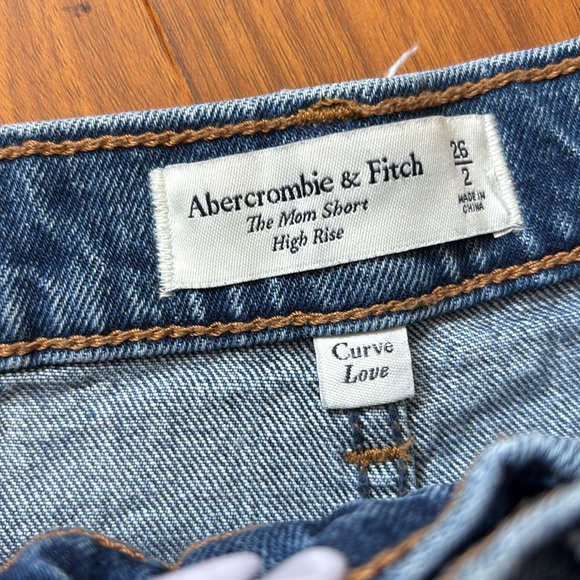 A+F The Mom High Rise Short Curve Love - Picture 2 of 4